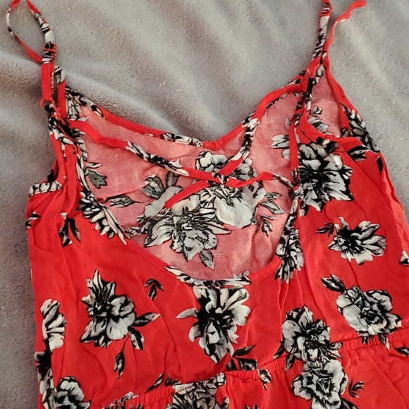 H&M Romper Red floral - Picture 2 of 2